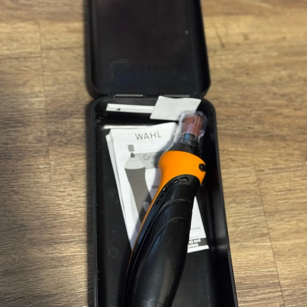 Wahl Vibrant Black and Orange Pet Groomer